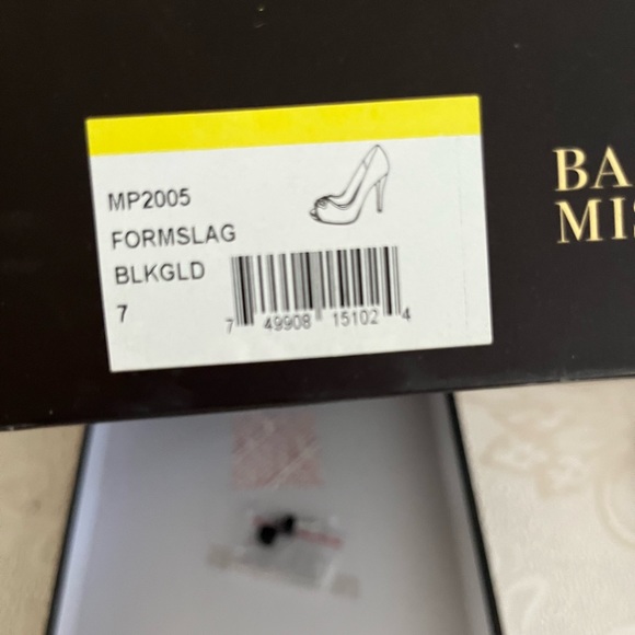 Badgley Mischka Black Satin Pumps-Formal NWT - Picture 11 of 11